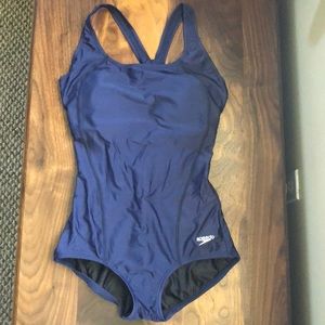 Speedo Women’s One Piece, Navy, Size 8